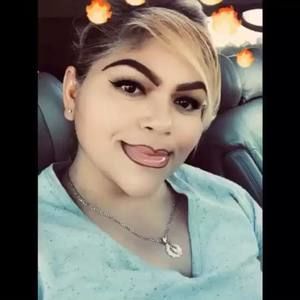 Meet your Posher, Isabel